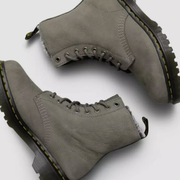 DR. MARTENS 1460 PASCAL MILLED NUBUCK LEATHER BOOTS MSRP$190 COMFY & TIMELESS main image 8